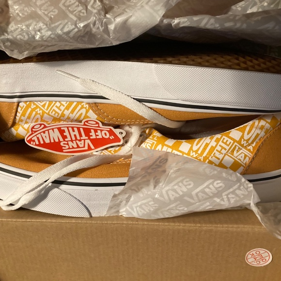 men’s Vans Era shoes 👟 size 9 orange 🍊 Off the Wall - Picture 3 of 5